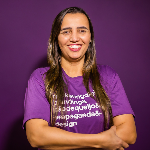 Malu Sales - Diretora Administrativa